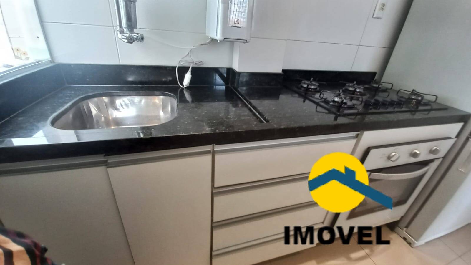 Apartamento à venda com 2 quartos, 60m² - Foto 33