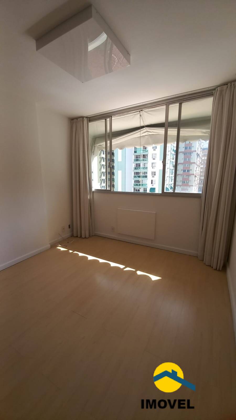 Apartamento à venda com 2 quartos, 80m² - Foto 7