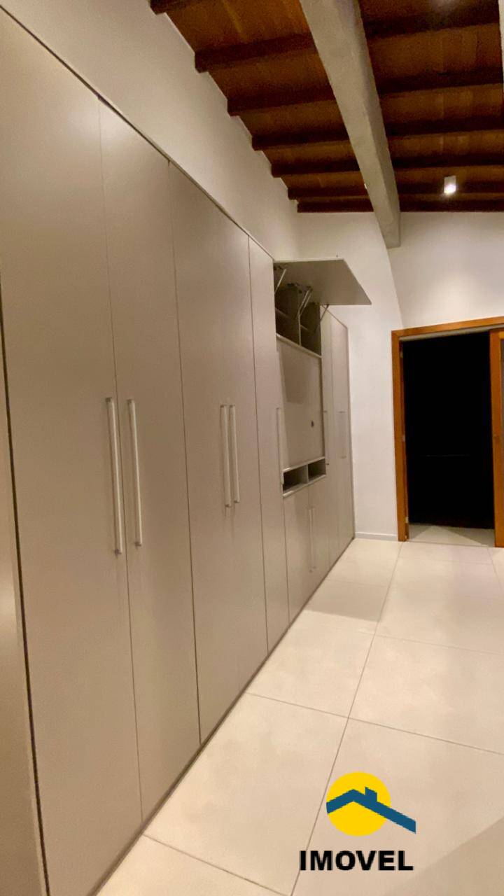 Casa à venda com 3 quartos, 315m² - Foto 17