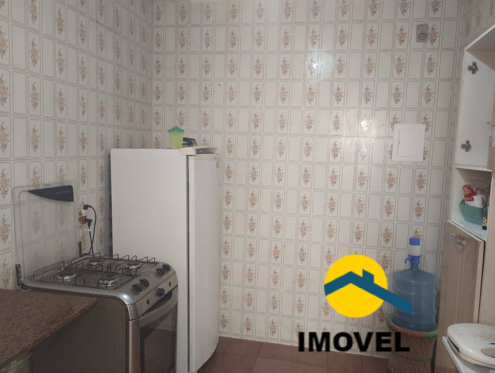 Casa à venda com 2 quartos, 90m² - Foto 13