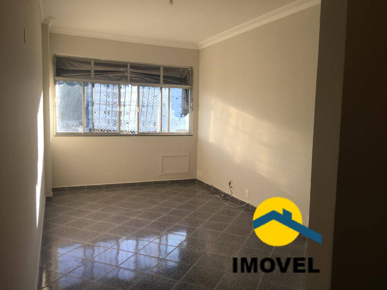 Apartamento à venda com 2 quartos, 65m² - Foto 1