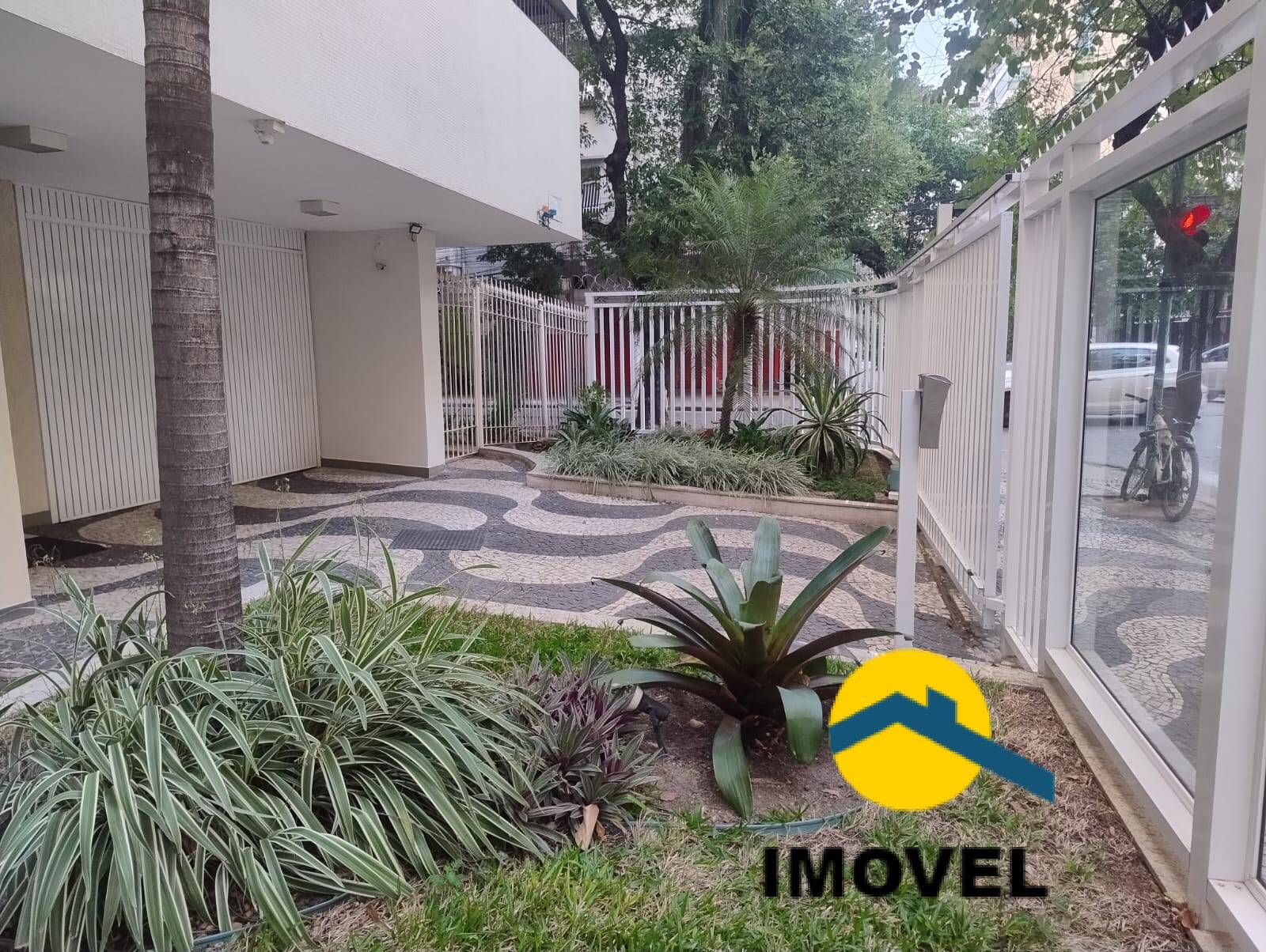 Apartamento à venda com 3 quartos, 100m² - Foto 29