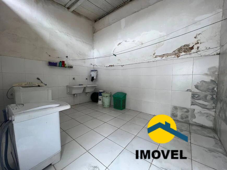 Casa à venda com 3 quartos, 200m² - Foto 16