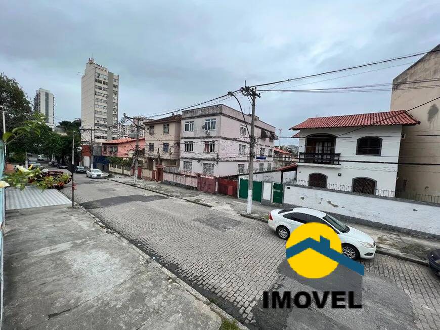 Casa à venda com 3 quartos, 200m² - Foto 20