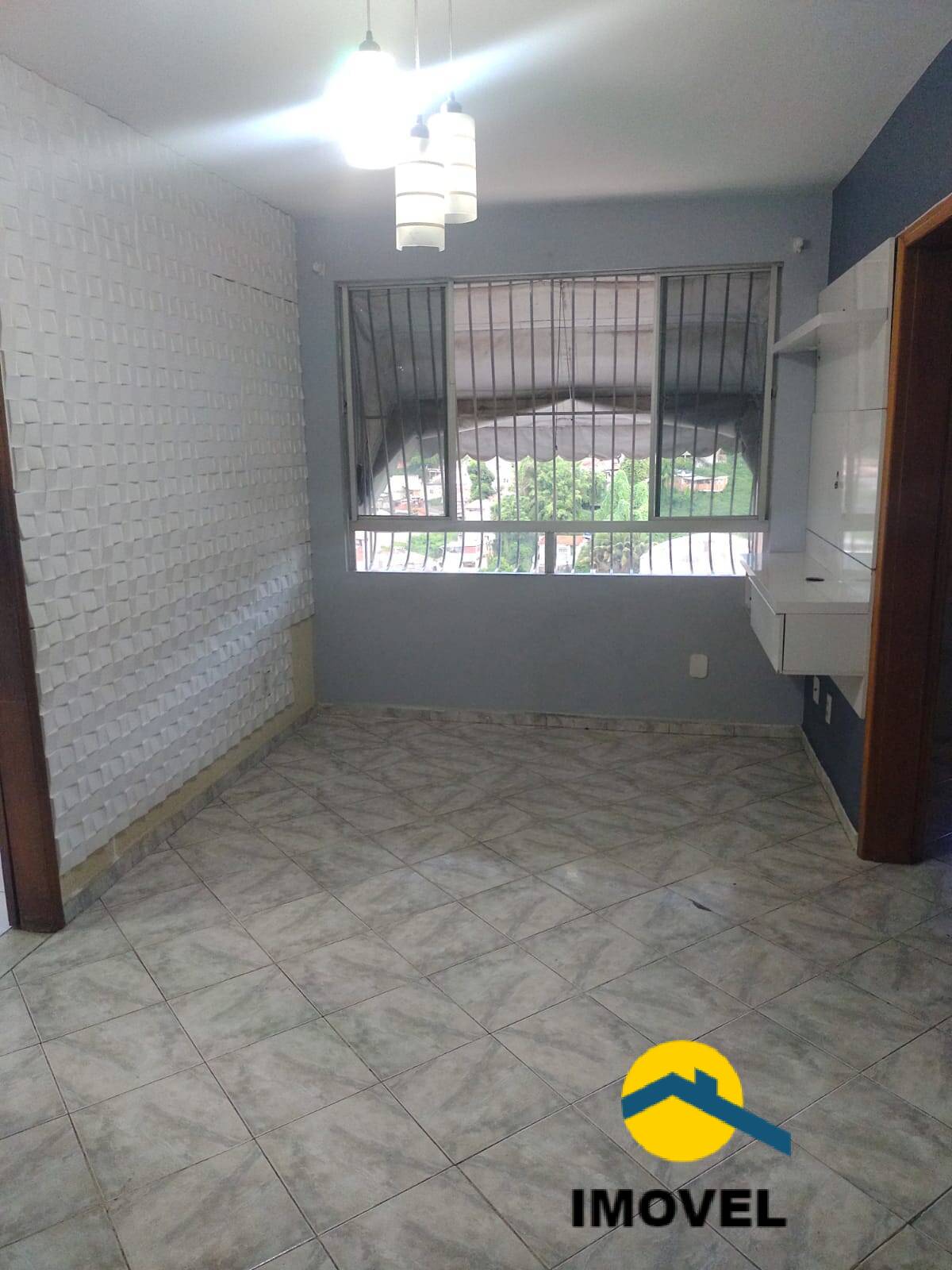 Apartamento à venda com 2 quartos, 67m² - Foto 1