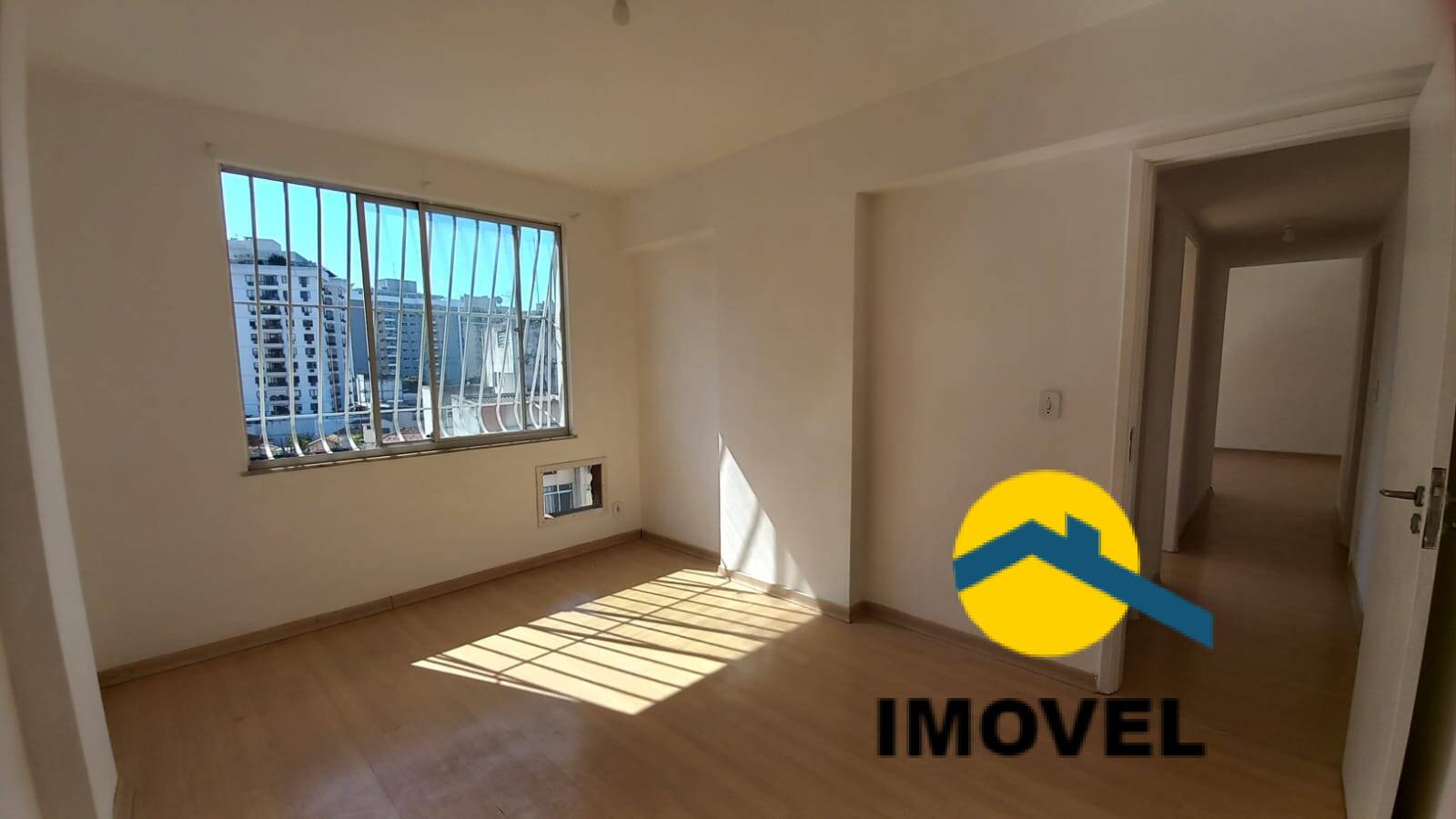 Apartamento à venda com 2 quartos, 85m² - Foto 23