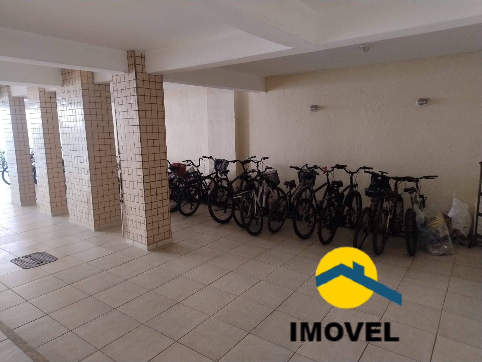 Apartamento à venda com 2 quartos, 70m² - Foto 24