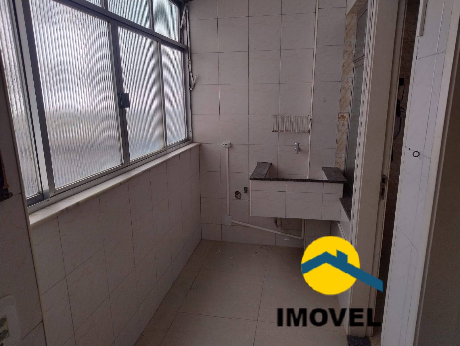 Apartamento à venda com 2 quartos, 75m² - Foto 12