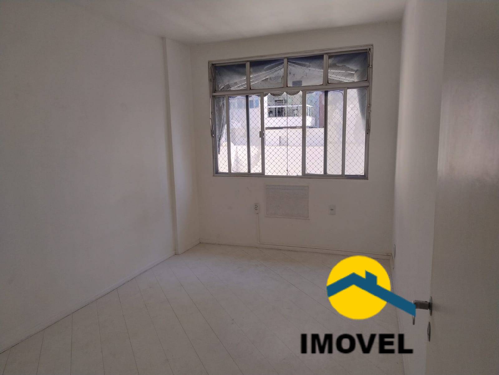 Apartamento à venda com 2 quartos, 75m² - Foto 7