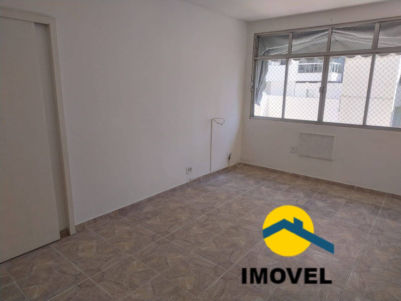 Apartamento à venda com 2 quartos, 75m² - Foto 3