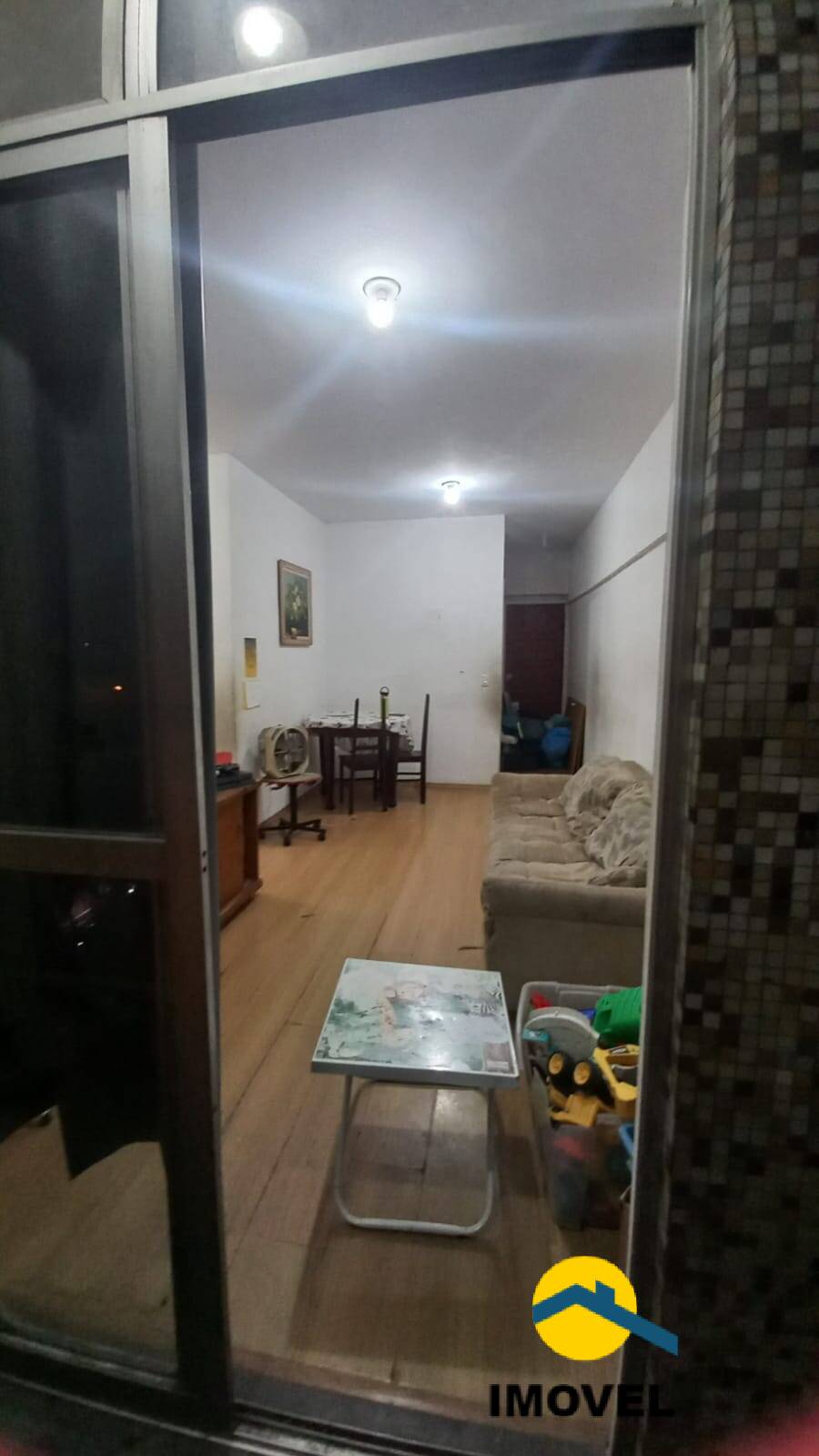 Apartamento à venda com 2 quartos, 80m² - Foto 3