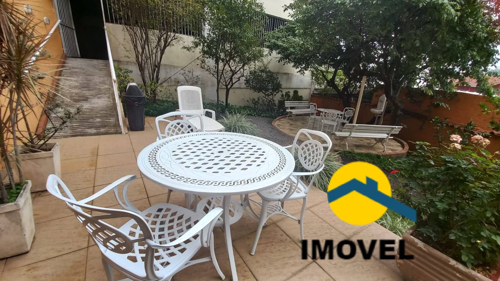 Apartamento à venda com 2 quartos, 80m² - Foto 29