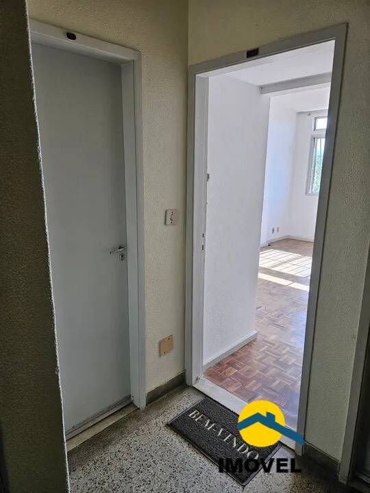 Apartamento à venda com 2 quartos, 70m² - Foto 10