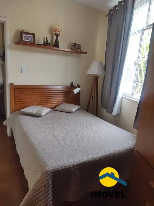 Apartamento à venda com 2 quartos, 72m² - Foto 4