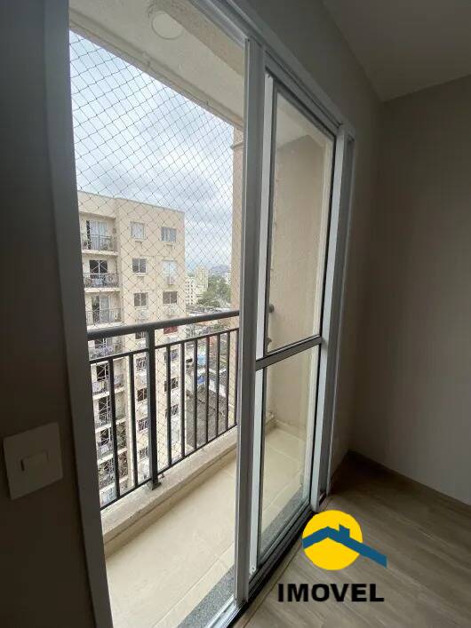 Apartamento à venda com 2 quartos, 47m² - Foto 2