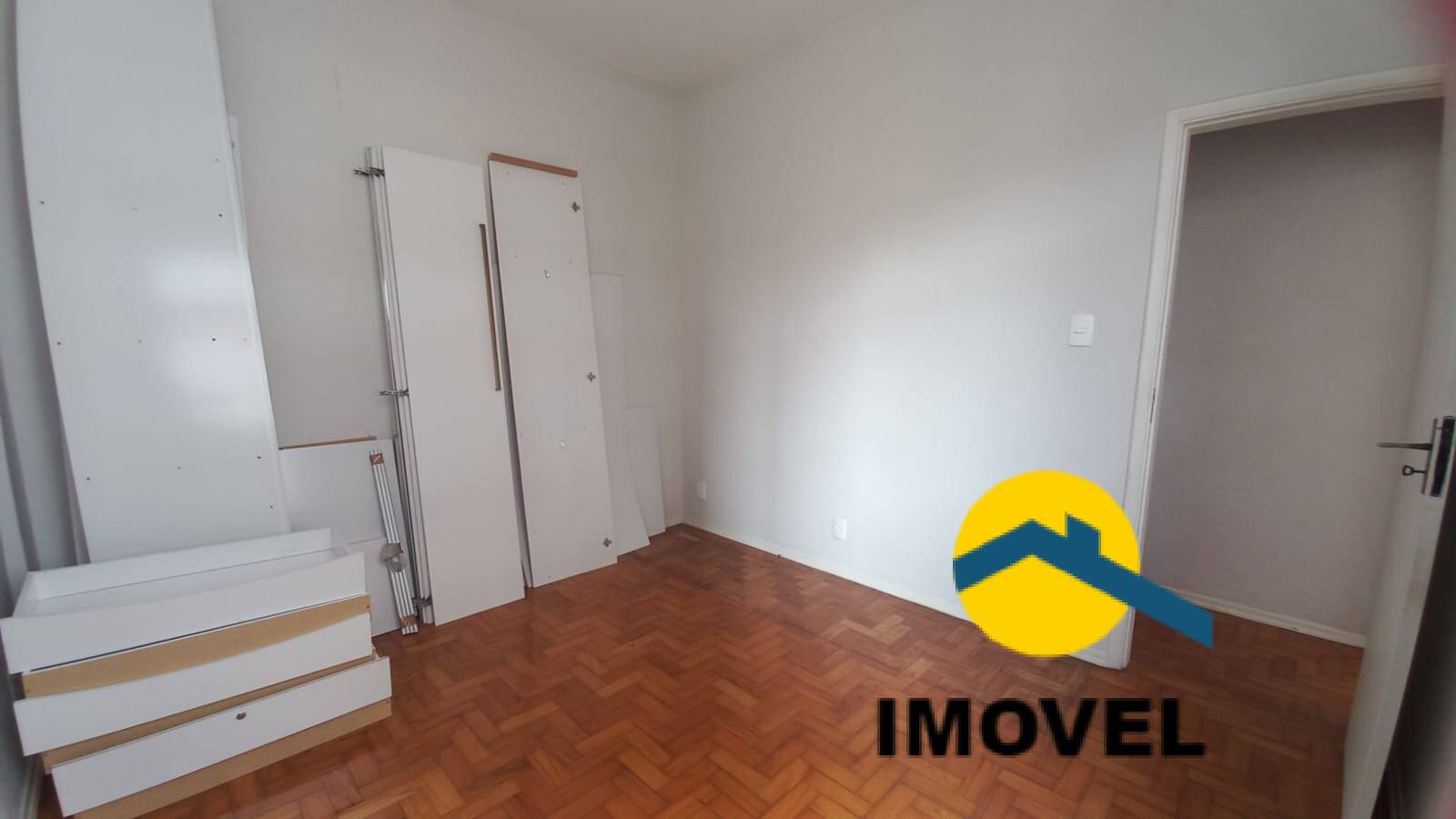 Apartamento à venda com 3 quartos, 130m² - Foto 29