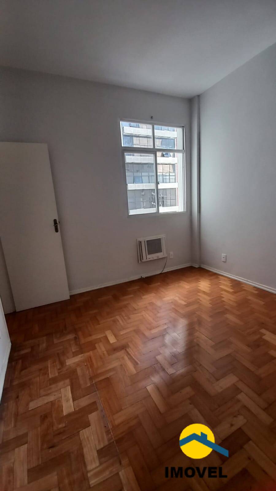 Apartamento à venda com 3 quartos, 130m² - Foto 19