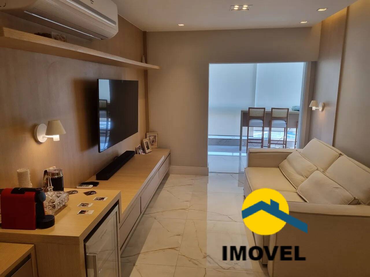 Apartamento à venda com 3 quartos, 120m² - Foto 1