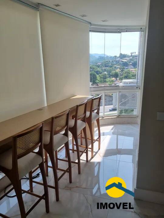 Apartamento à venda com 3 quartos, 120m² - Foto 8