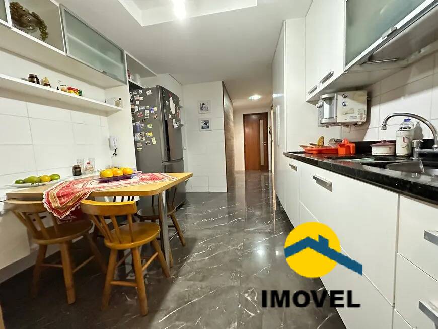 Apartamento à venda com 3 quartos, 130m² - Foto 25