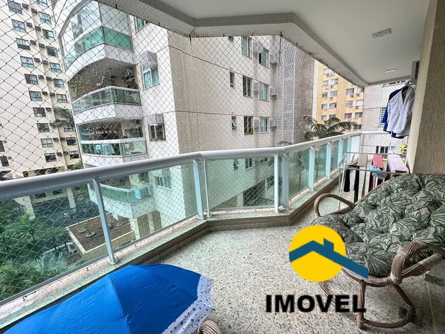 Apartamento à venda com 3 quartos, 130m² - Foto 1