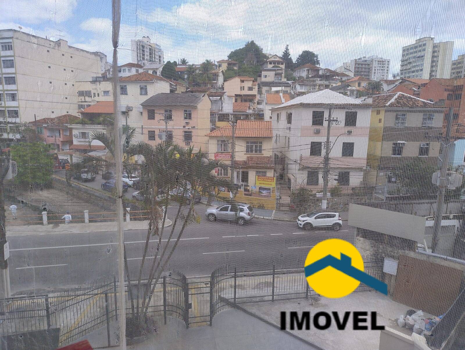 Apartamento à venda com 2 quartos, 70m² - Foto 4