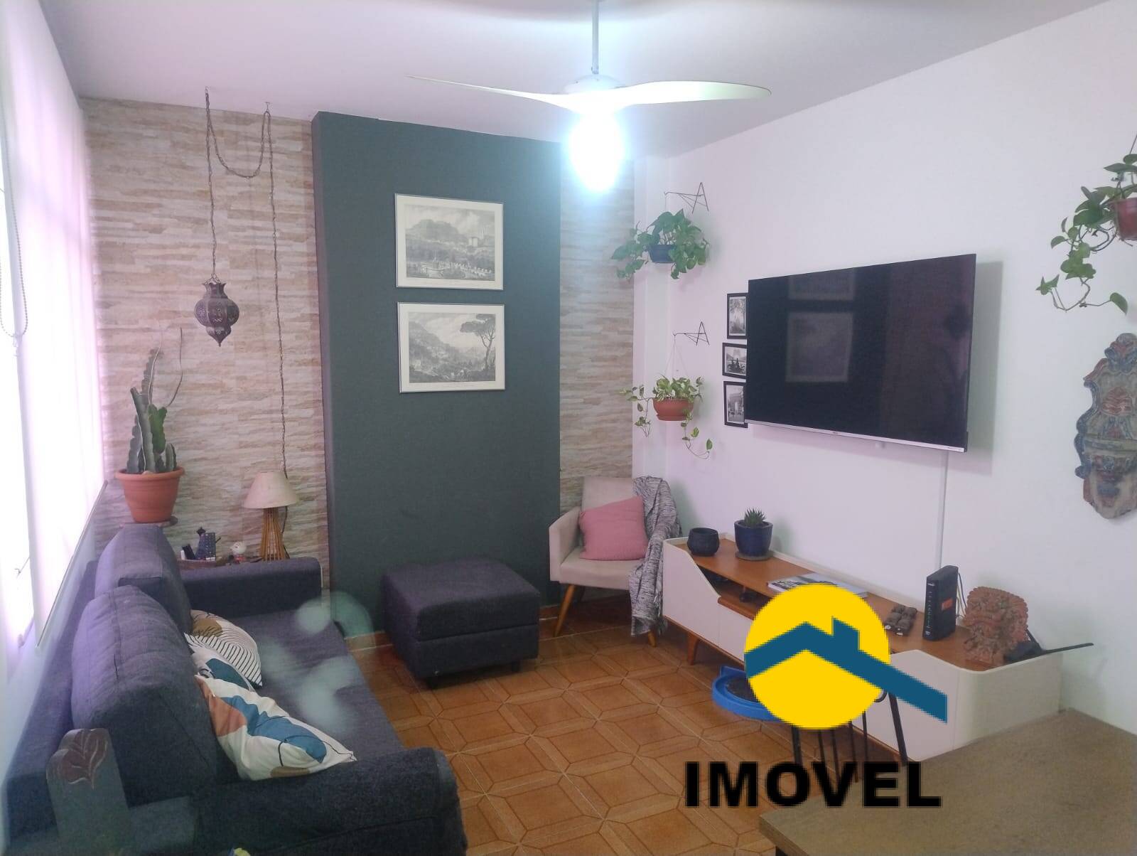 Apartamento à venda com 2 quartos, 70m² - Foto 2