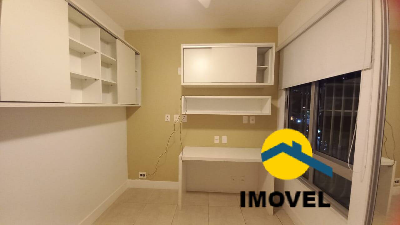 Apartamento à venda com 2 quartos, 75m² - Foto 33