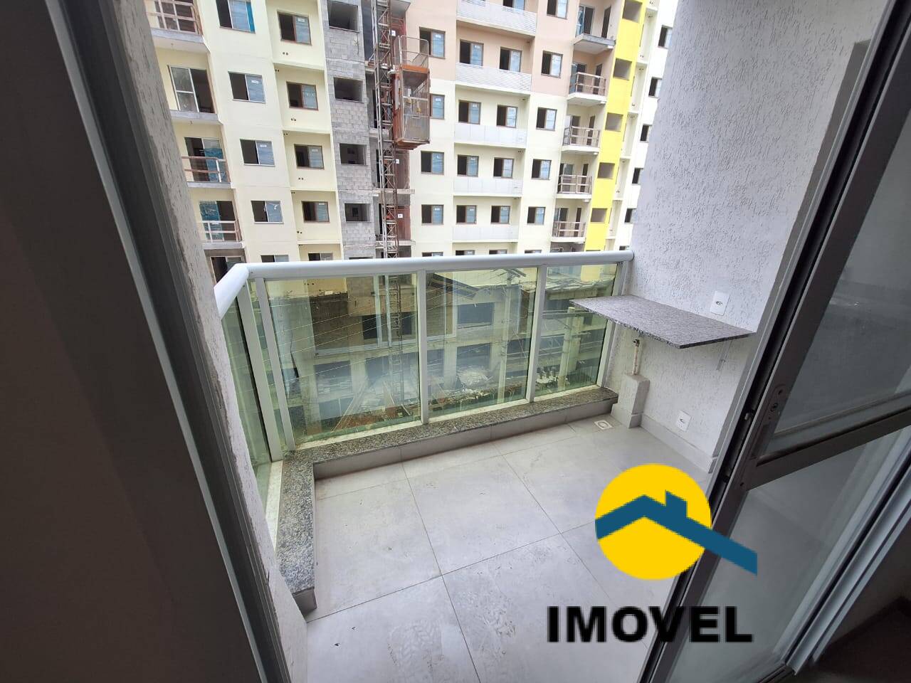 Apartamento à venda com 2 quartos, 63m² - Foto 1