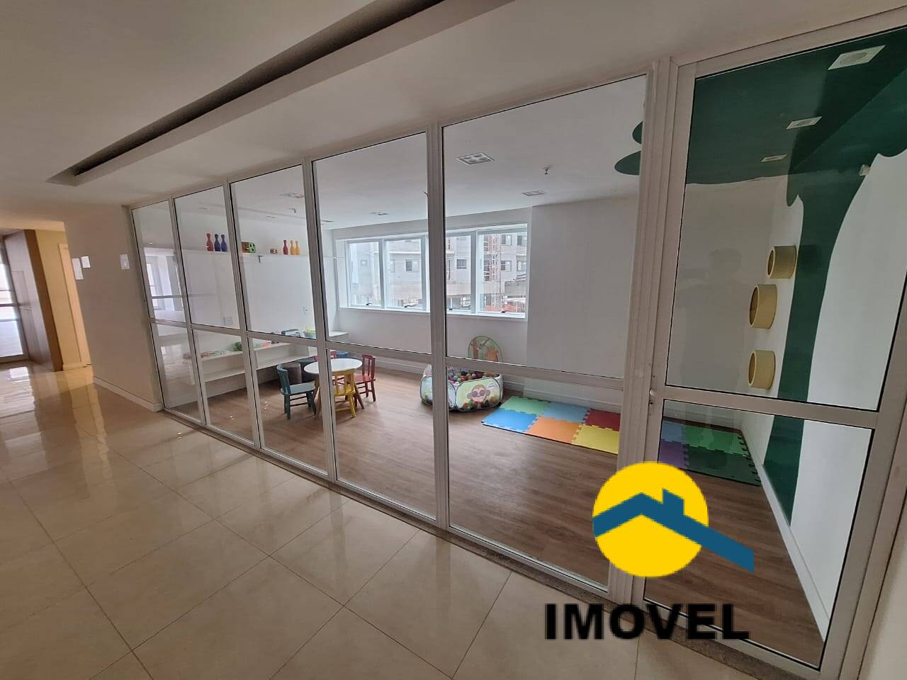 Apartamento à venda com 2 quartos, 63m² - Foto 25