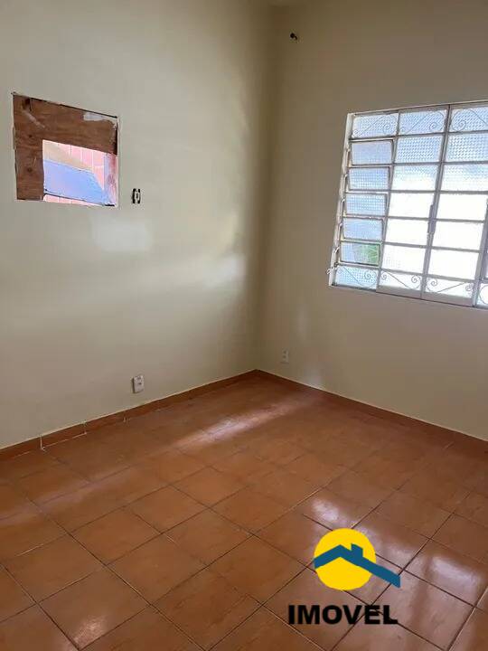 Casa à venda com 3 quartos, 200m² - Foto 3