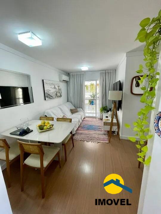 Apartamento à venda com 3 quartos, 65m² - Foto 1