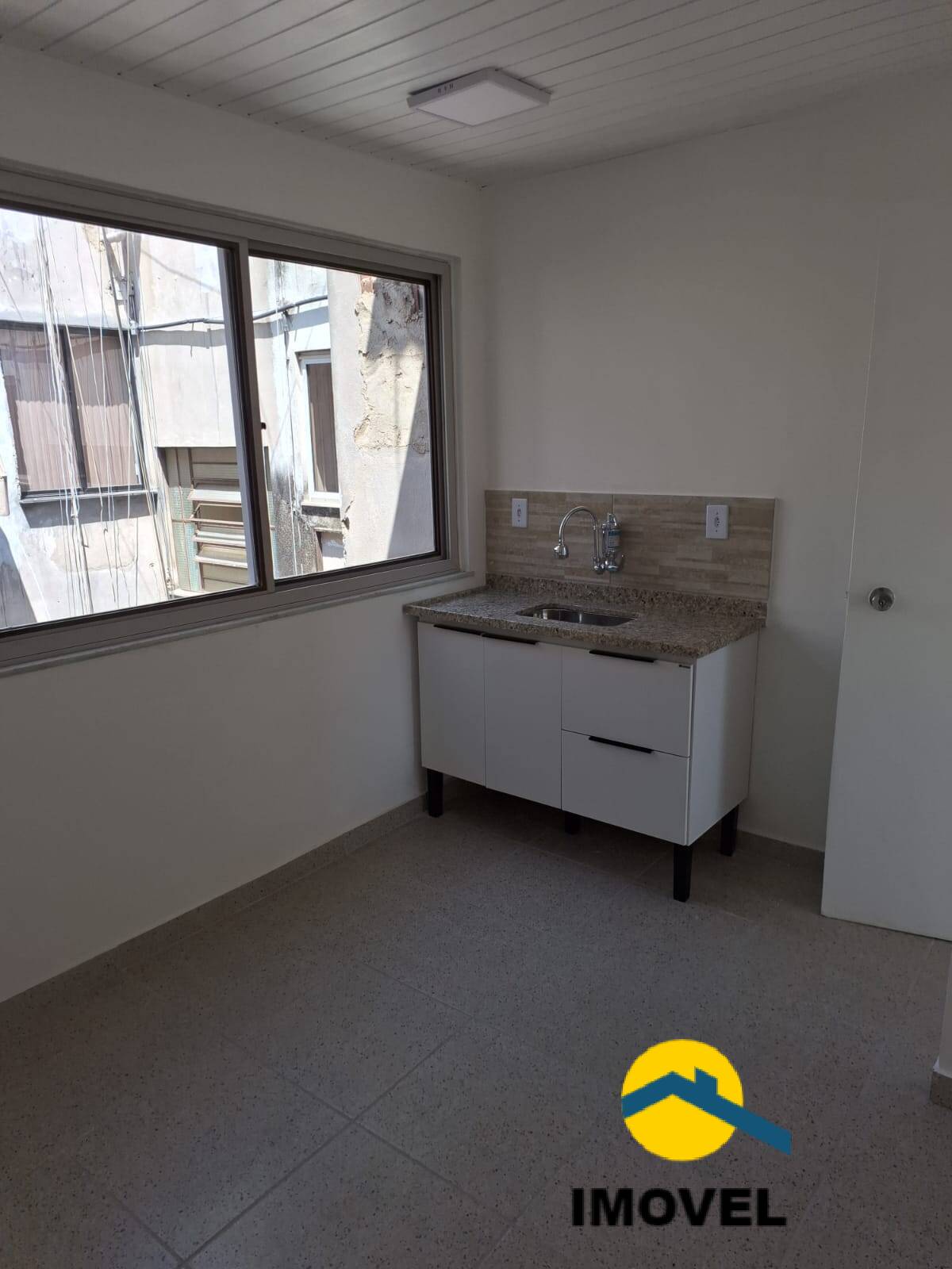 Apartamento à venda com 3 quartos, 86m² - Foto 7