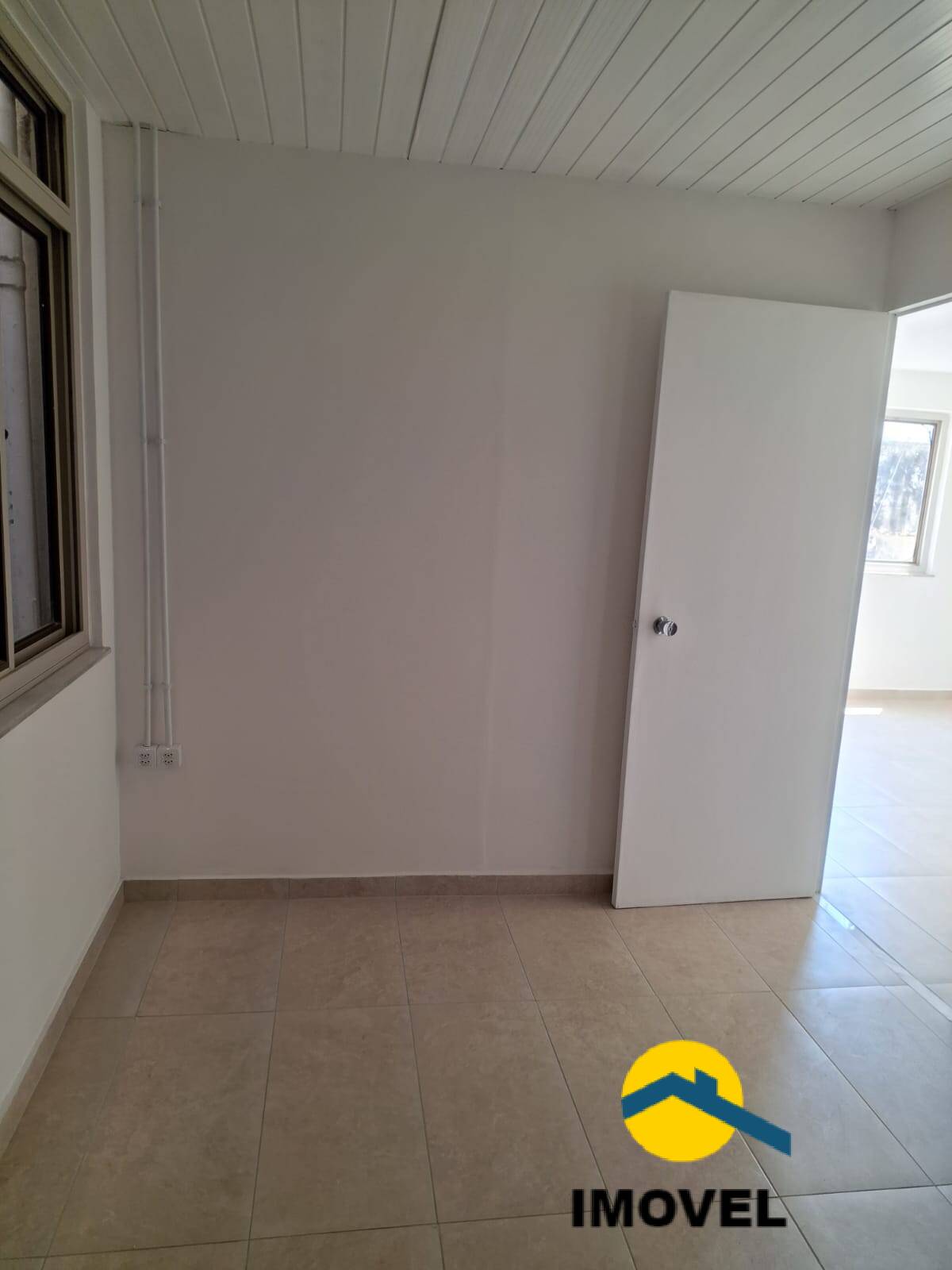 Apartamento à venda com 3 quartos, 86m² - Foto 12