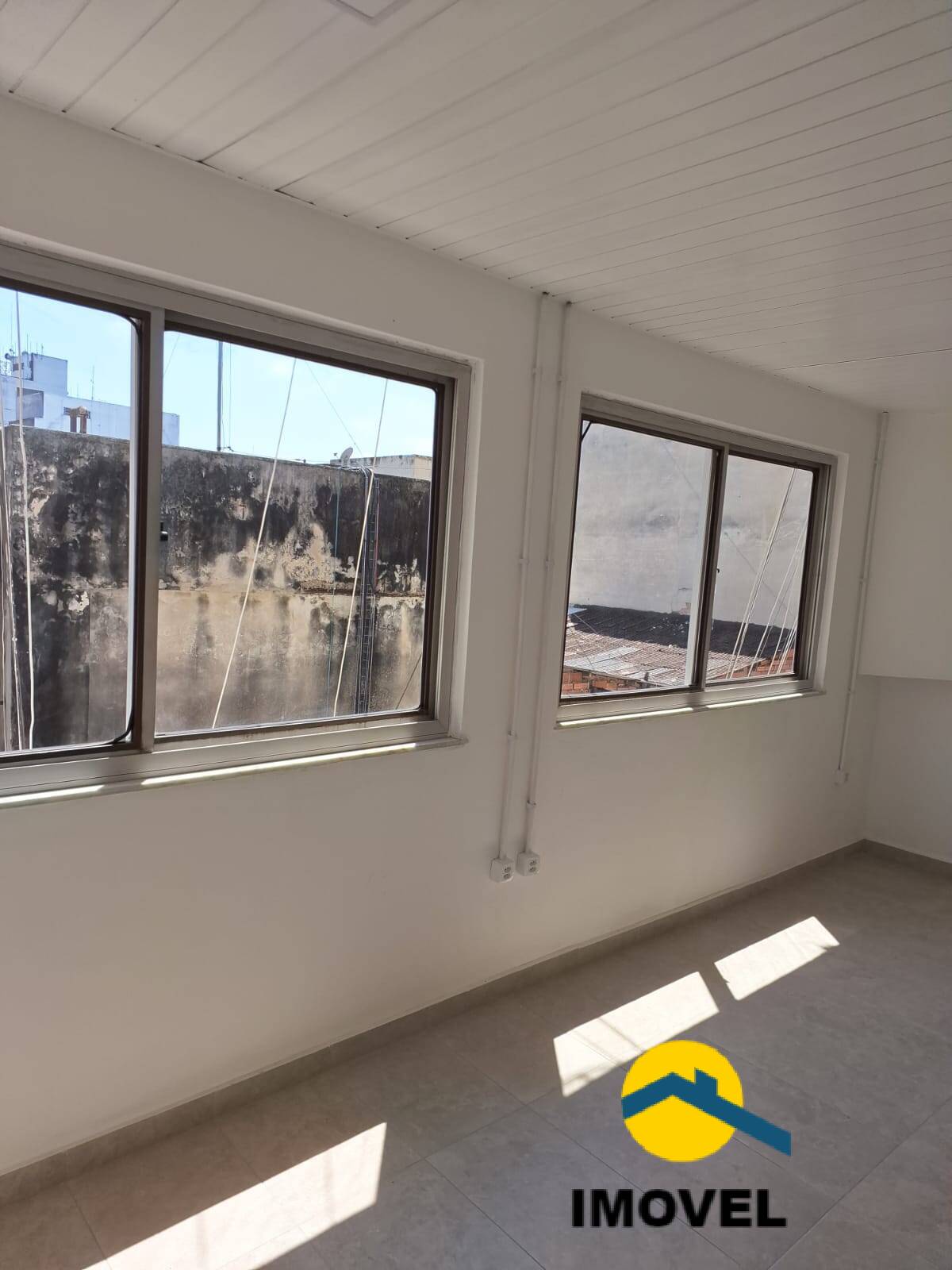 Apartamento à venda com 3 quartos, 86m² - Foto 1