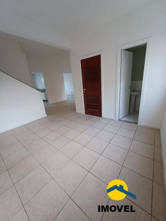 Casa de Condomínio à venda com 3 quartos, 110m² - Foto 2