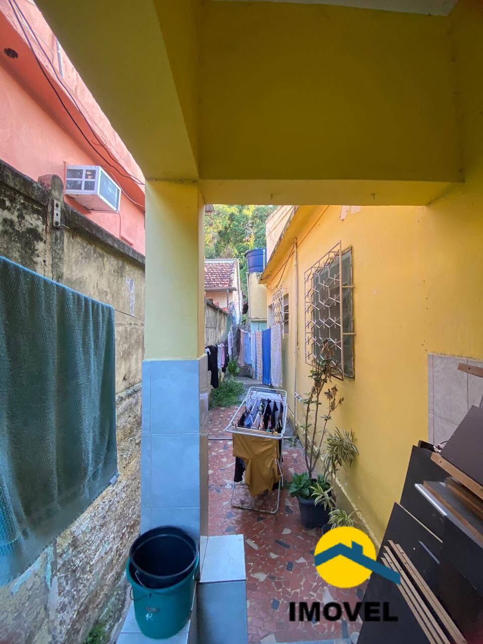 Casa à venda com 3 quartos, 200m² - Foto 14