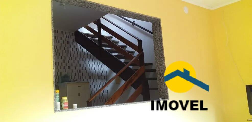 Casa à venda com 3 quartos, 250m² - Foto 2