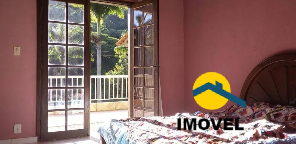 Casa à venda com 3 quartos, 250m² - Foto 15