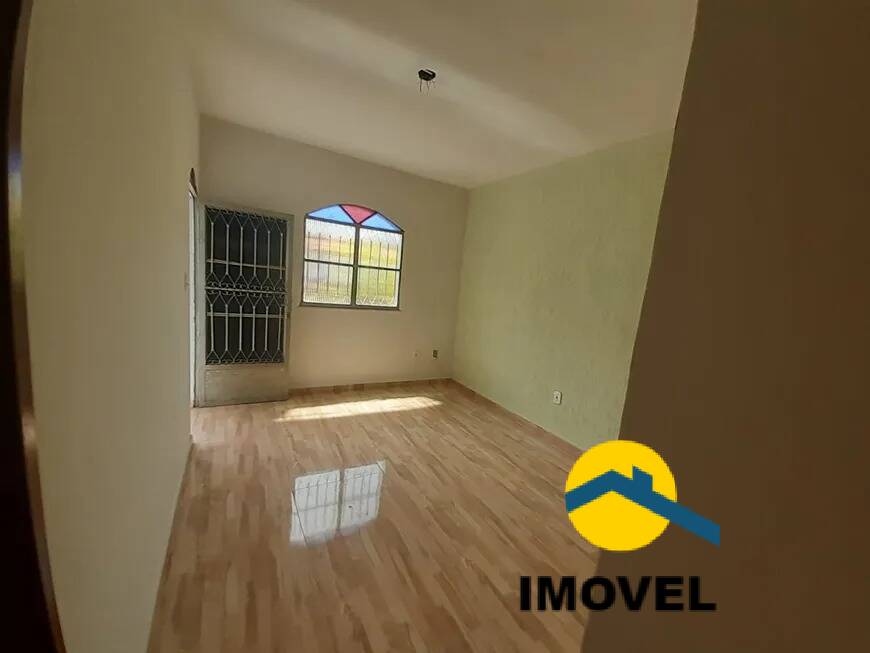 Casa à venda com 2 quartos, 123m² - Foto 1