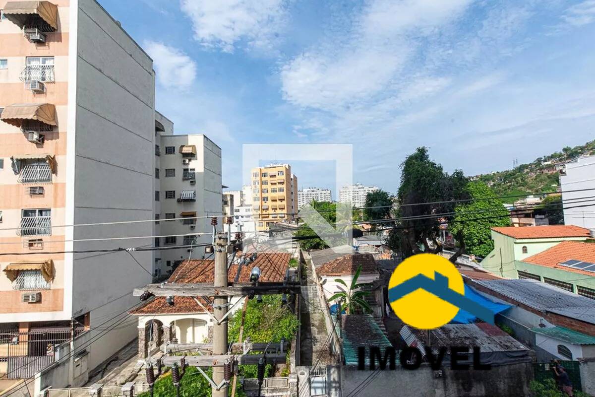 Apartamento à venda com 3 quartos, 100m² - Foto 4