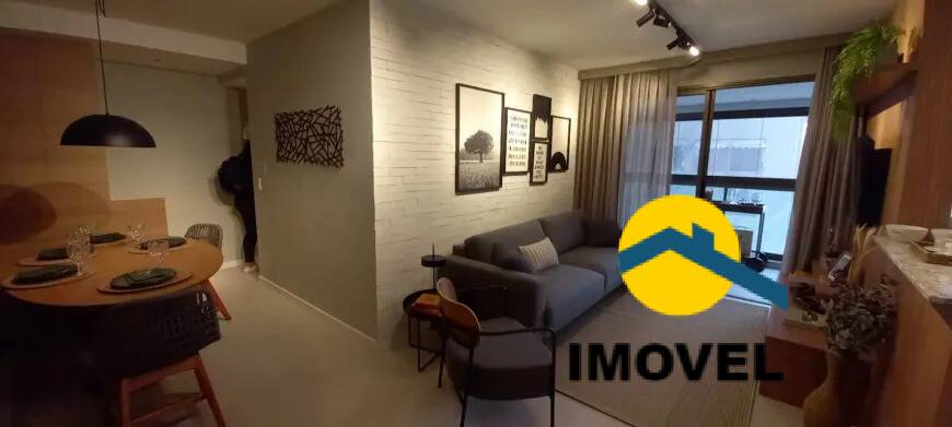 Apartamento à venda com 2 quartos, 72m² - Foto 7