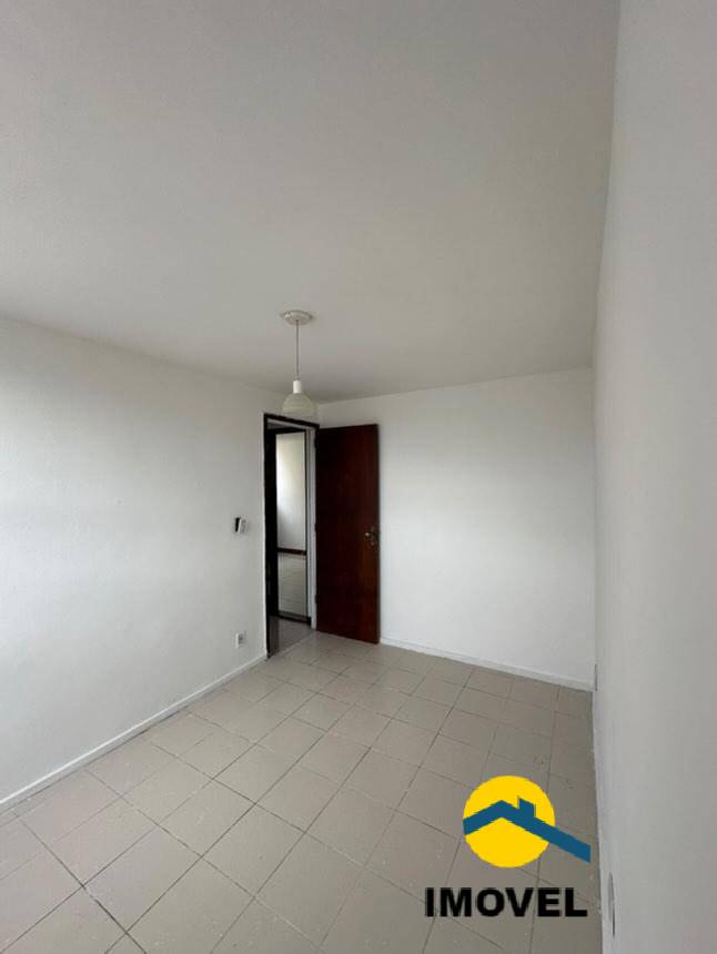 Apartamento à venda com 2 quartos, 60m² - Foto 4