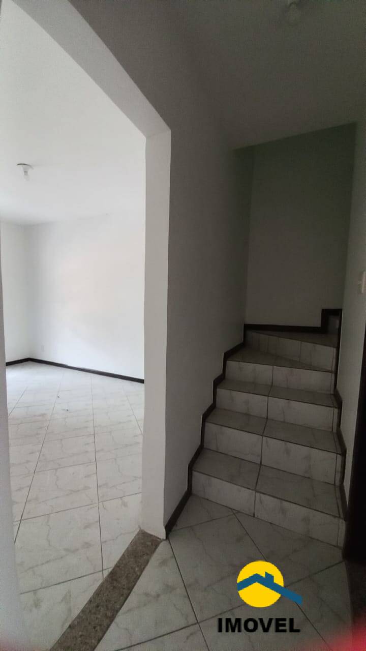 Casa à venda com 2 quartos, 84m² - Foto 11