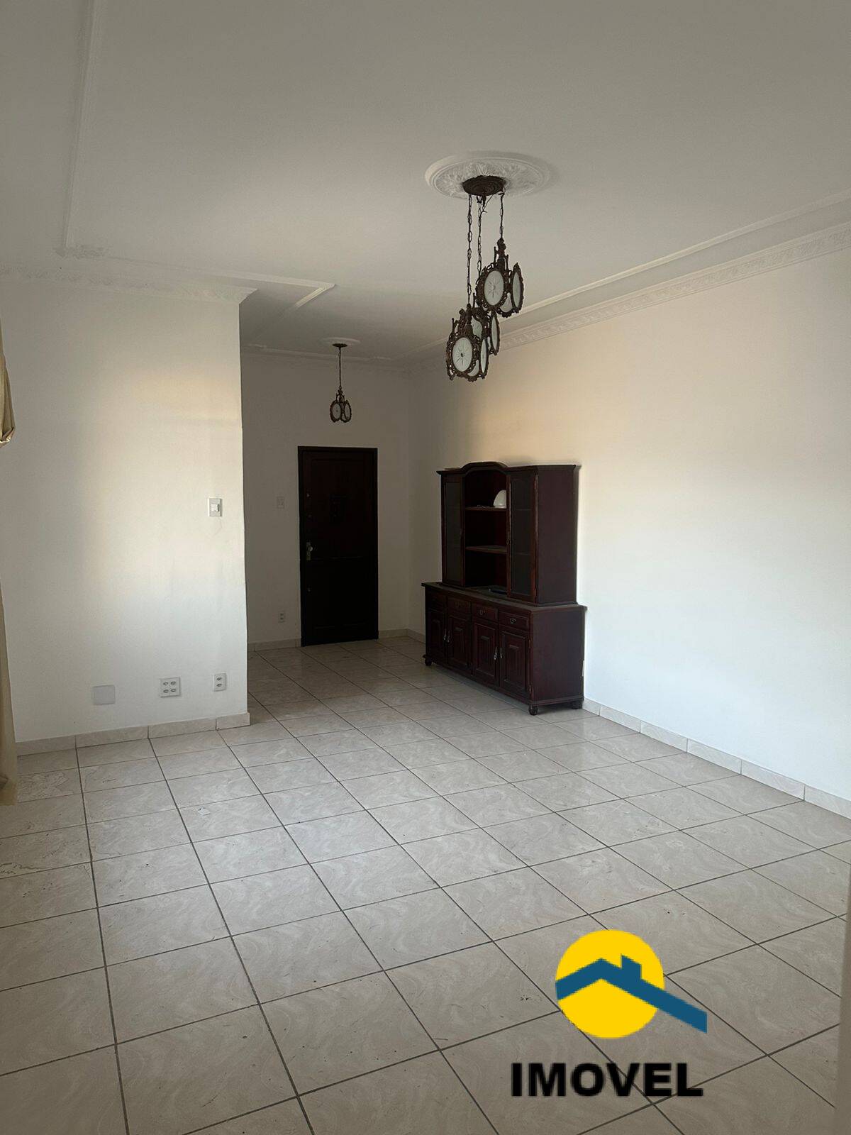 Apartamento à venda com 3 quartos, 120m² - Foto 2