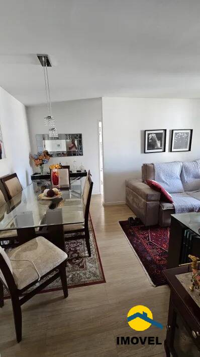 Apartamento à venda com 2 quartos, 75m² - Foto 4