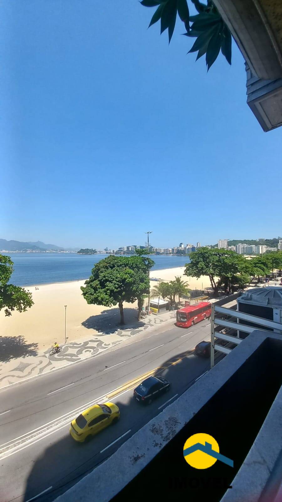 Apartamento à venda com 4 quartos, 220m² - Foto 4