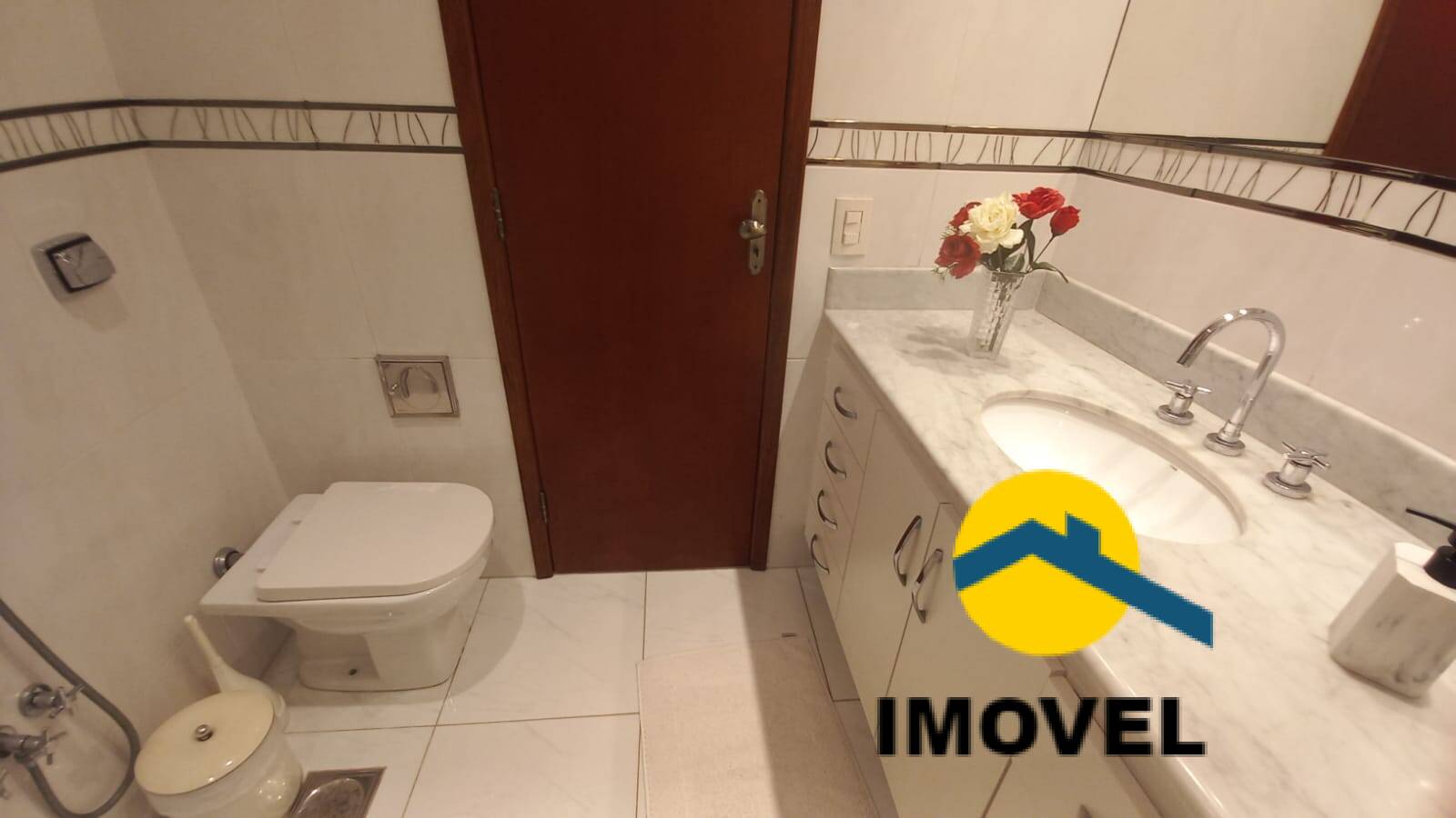 Apartamento à venda com 4 quartos, 220m² - Foto 27