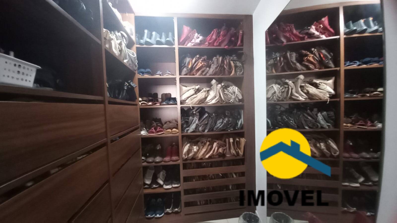 Apartamento à venda com 4 quartos, 220m² - Foto 46