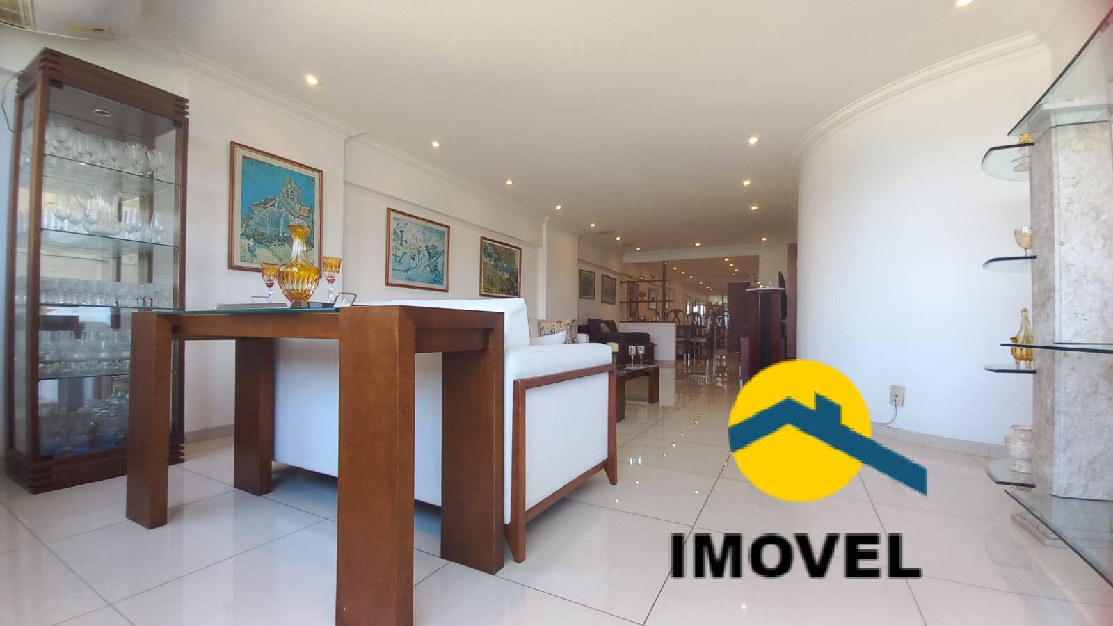 Apartamento à venda com 4 quartos, 220m² - Foto 5